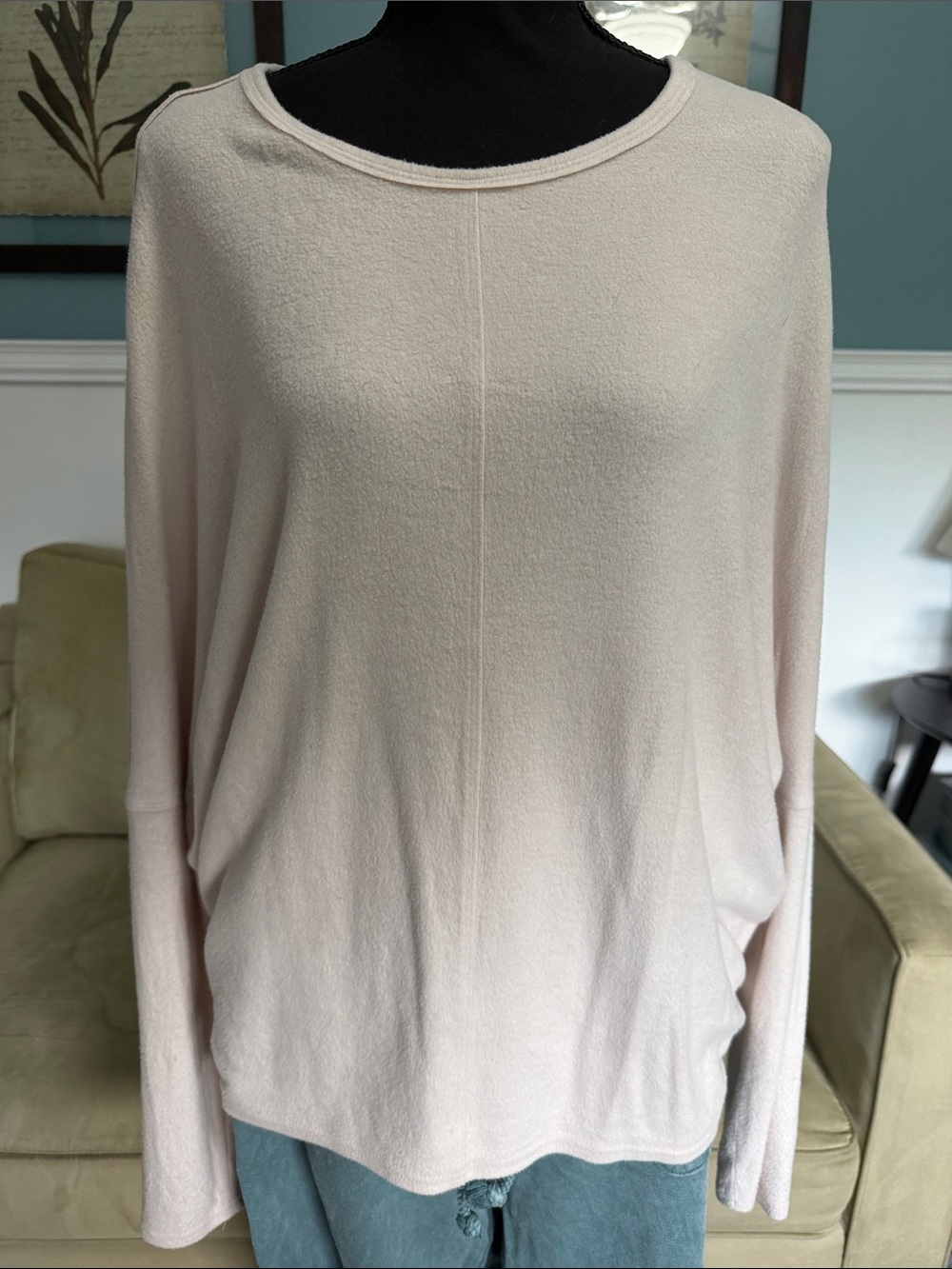Relaxed Long-Sleeve Tunic Top in Soft Blush